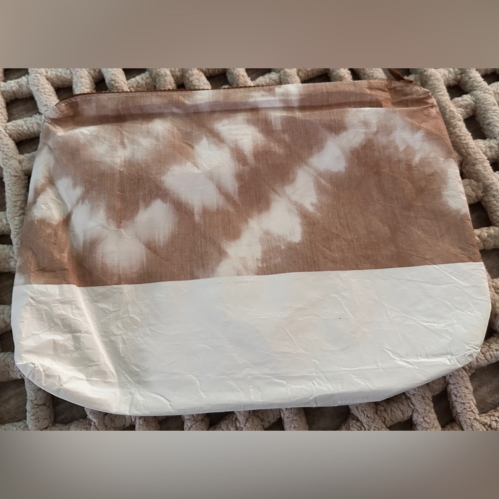 ALOHA Collection Limited Edition Chelsea Kauai Large pouch